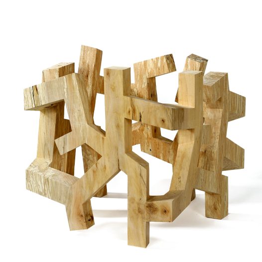 Aus dem geheimen Alphabet der Äste, 2026, Kastanie, 33 x 35 x 35 cm
