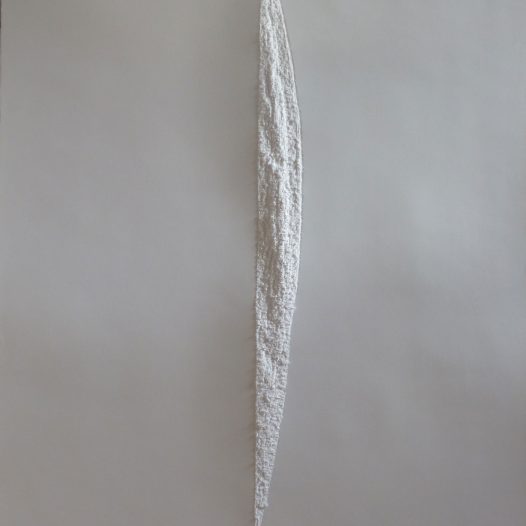 Hommage an Lucio Fontana, 2019, 111 x 76 x 2 cm, Papier bearbeitet mit Buchenkolben