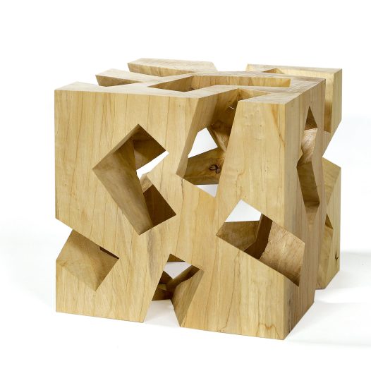 Lichter Raum, 2026, Pappel, 34,5 x 34,5 x 34,5 cm