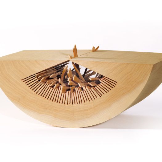 Ordnung und Chaos, 2026,
Ahorn, 38,5 x 26 x 18 cm