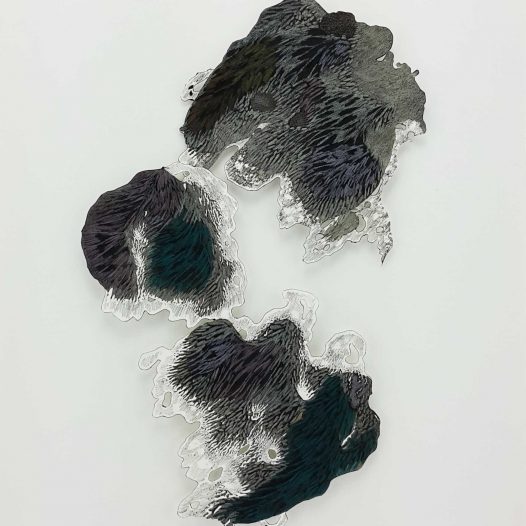 Small Rhizome, 2018-2020, Tusche / Farbstift auf Papier, montiert auf Karton (gerahmt), 30 x 40 cm