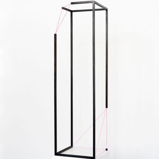 Tensegrity - 01, 2026, Fäden, Metall, Holzsockel, 180 x 30 x 30 cm, € 7.600,-